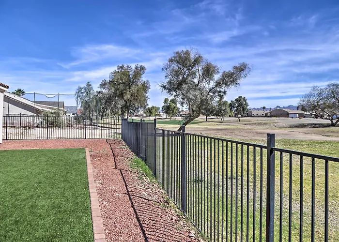 Bright W/ Yard, 4 Mi To Colorado River! *
